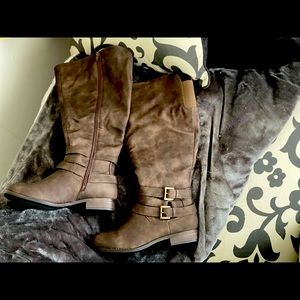 Brown winter riding boots